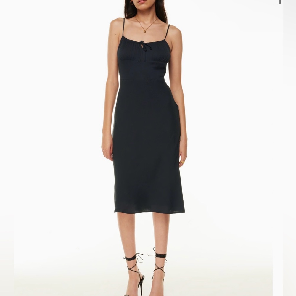 Wilfred Bellow Midi Dress